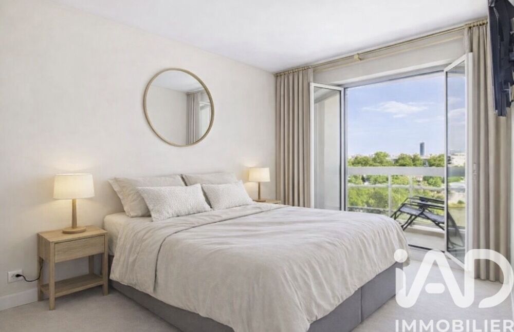 � vendre  Appartement Courbevoie (92400)