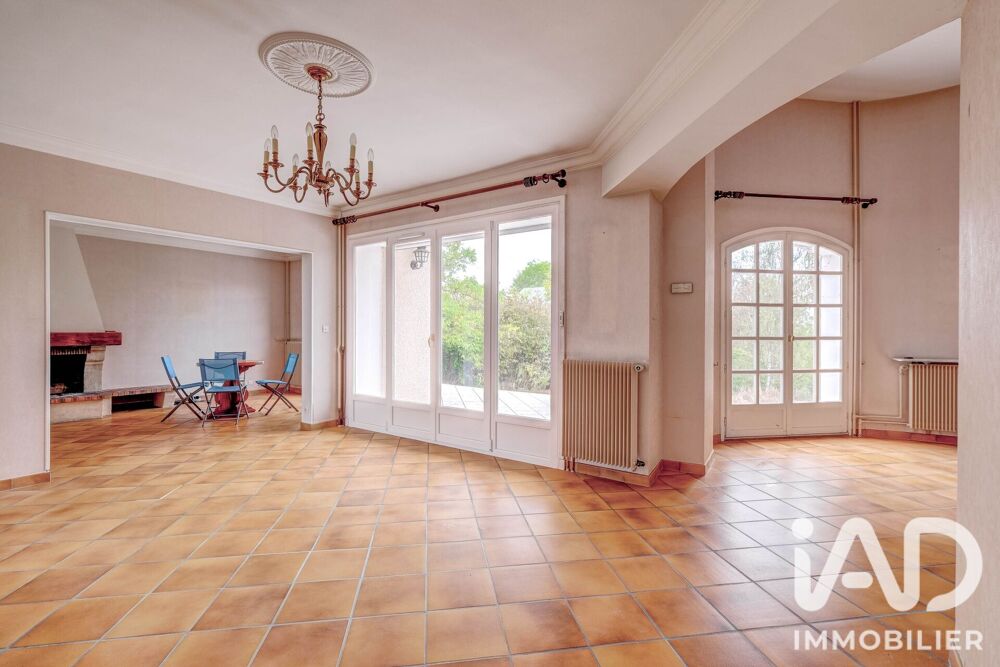 Vente Maison Vente Maison/villa 9 pièces Carnetin