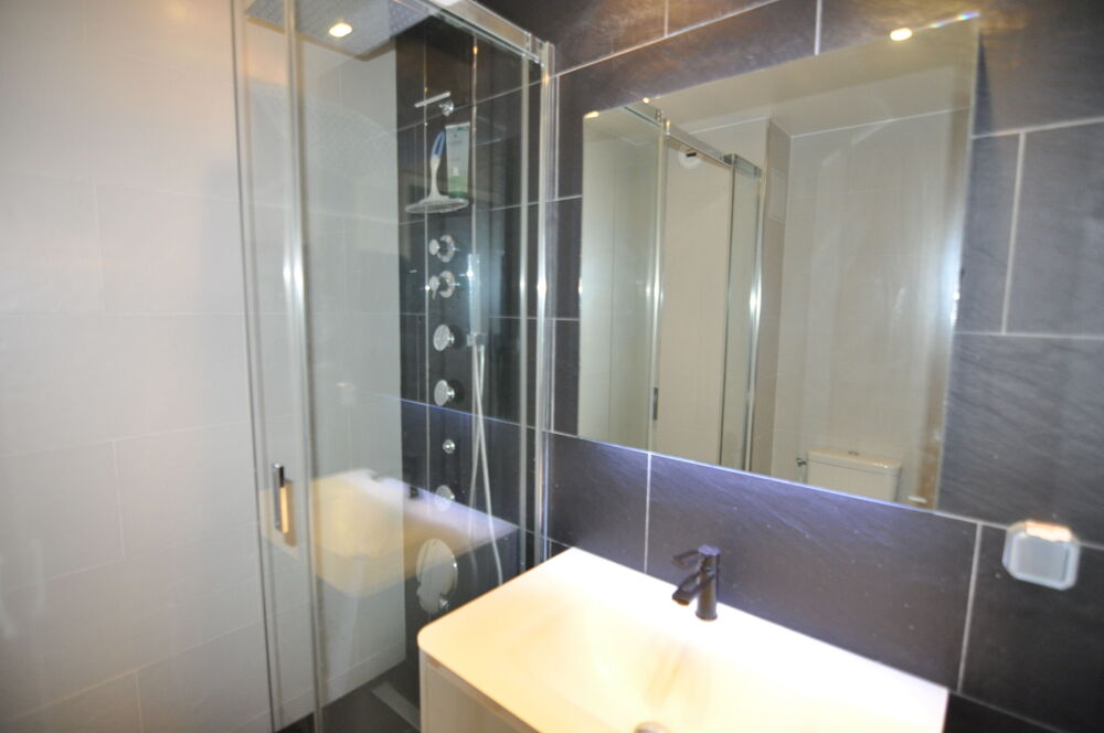 Vente Appartement Charmant 2 pièces de 50 m², Cave & Parking - Rueil-Malmaison Rueil malmaison