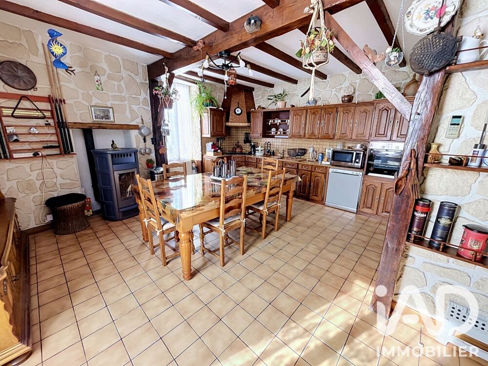 Vente Maison Vente Maison de village 8 pièces Saint-gervais-les-trois-clochers