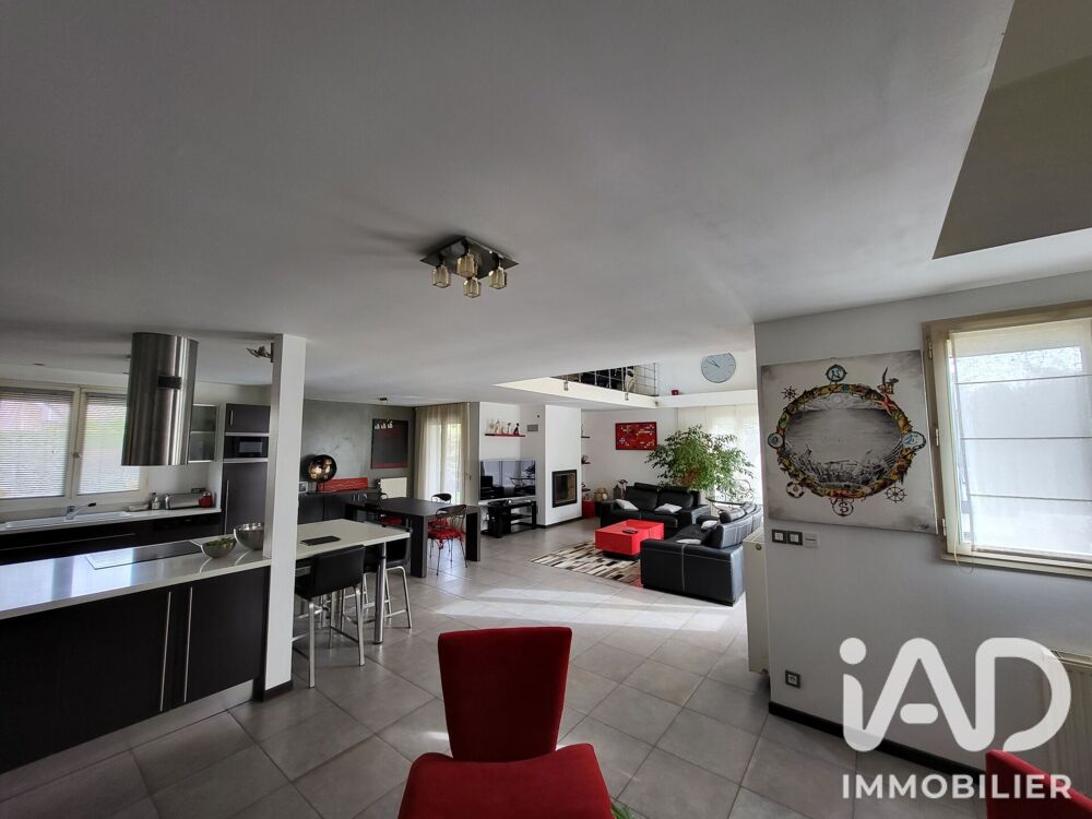 Vente Maison Vente Maison/villa 8 pièces Ozoir-la-ferrière