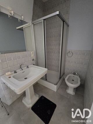  Maison à vendre 15 + pièces 328 m²