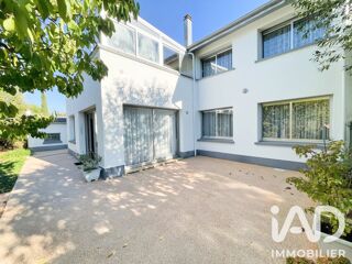  Maison à vendre 9 pièces 242 m²