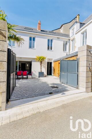  Maison à vendre 8 pièces 197 m²