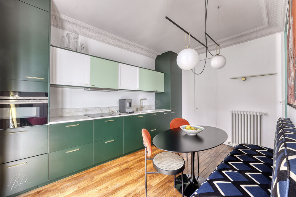 Vente Appartement Adresse d'exception - Élégant 2 pièces haussmannien rénové Paris 15