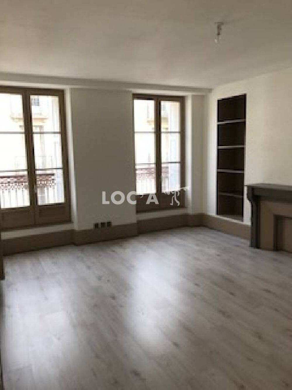 780€ cc / Mois - Spacieux appartement F2 de 65 m² traver....