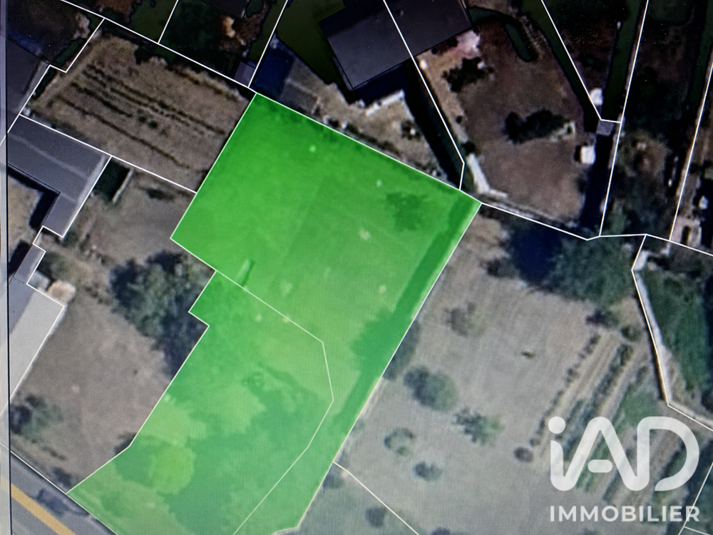 Vente Terrain Vente Terrain à bâtir 1 390 m&sup2; Doué-en-anjou