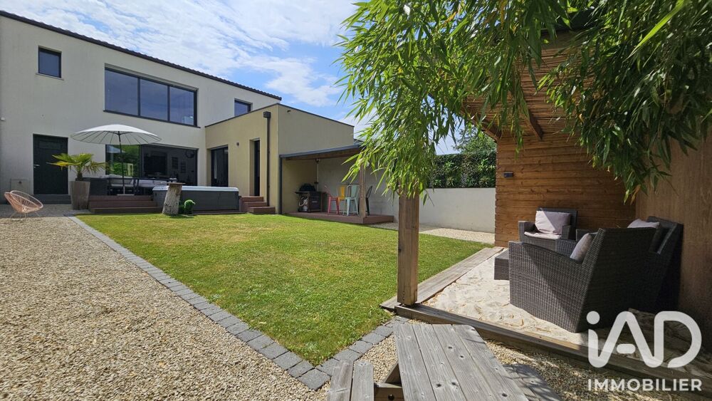 vente Maison - 6 pièce(s) - 160 m² Saint-Philbert-de-Grand-Lieu (44310)