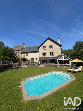  Maison à vendre 11 pièces 227 m²
