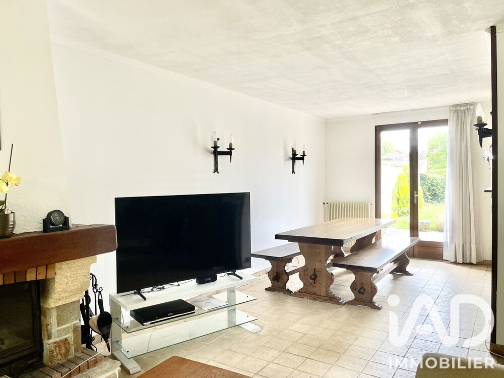 Vente Maison Vente Maison traditionnelle 8 pièces Moissy-cramayel