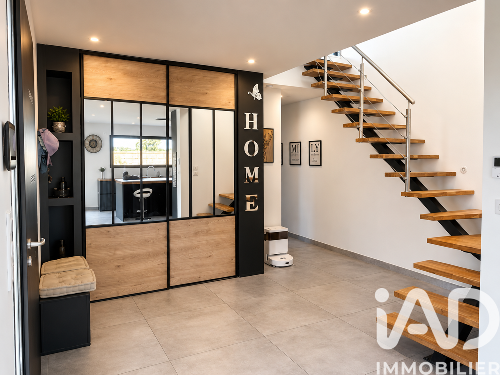 vente Maison - 6 pièce(s) - 141 m² Conflans-sur-Loing (45700)