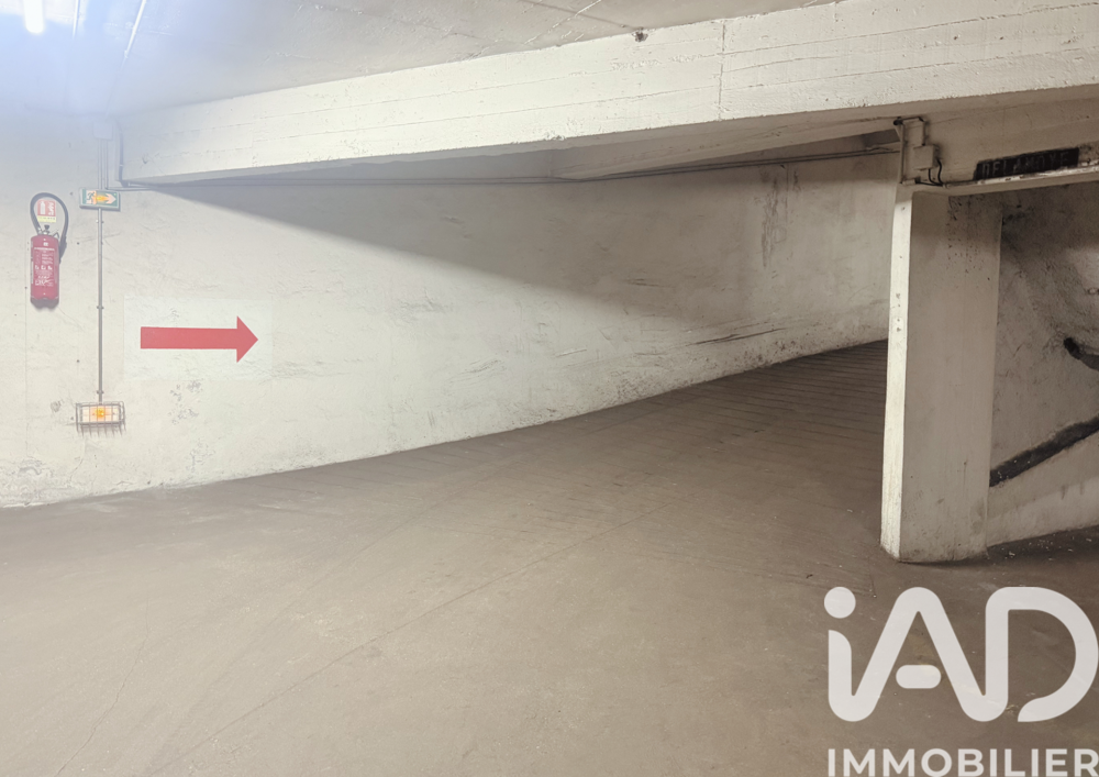Vente Parking/Garage Vente Parking 12 m&sup2; Paris 9