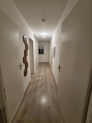  Appartement à louer 4 pièces 70 m²