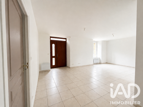   Location Appartement 3 pièces Appartement - 3 pièce(s) - 79 m²