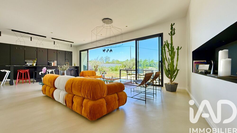 Vente Maison Vente Maison d'architecte 7 pièces Peaugres