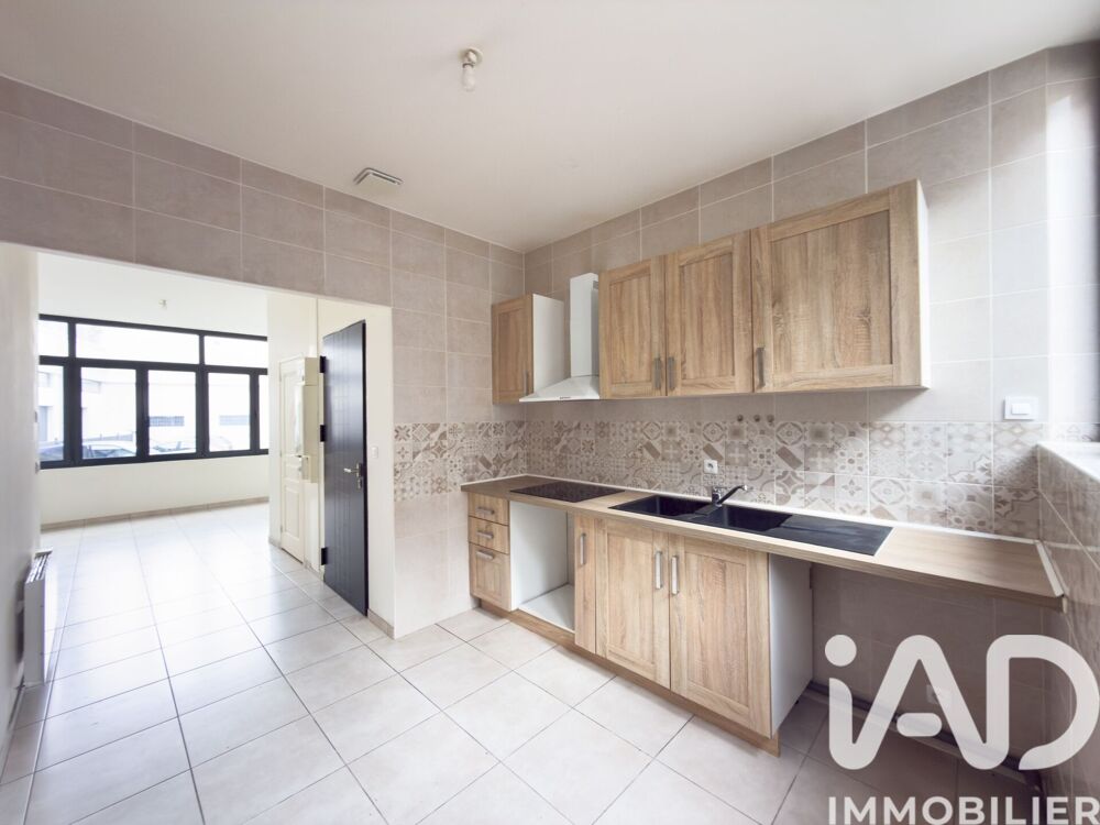 Appartement 3 pièces 74 m² · à Elbeuf · 74 m² · 94 000 €