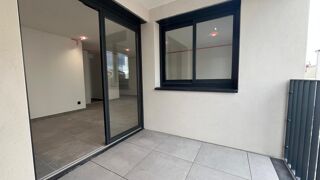  Appartement à louer 3 pièces 74 m²