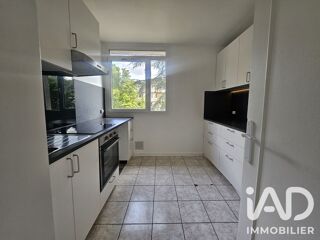  Appartement à louer 3 pièces 56 m²