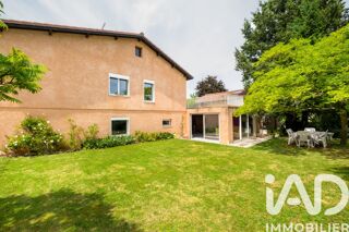  Maison � vendre 9 pi�ces 260 m�