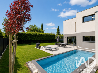  Maison à vendre 7 pièces 211 m²