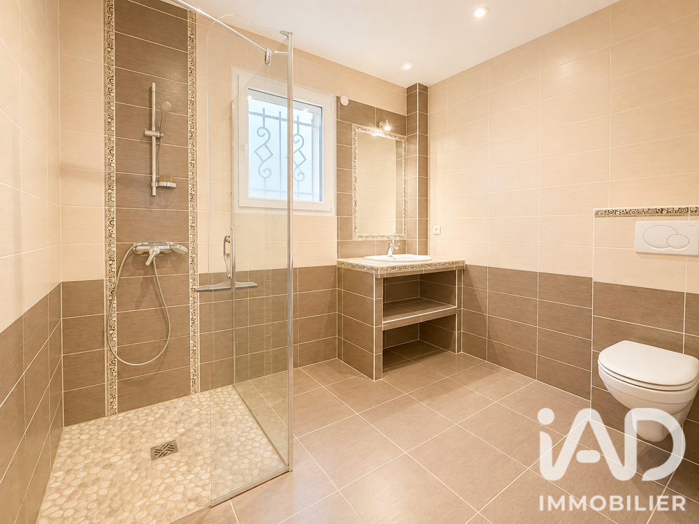 à vendre  Maison Bourgoin-Jallieu (38300)