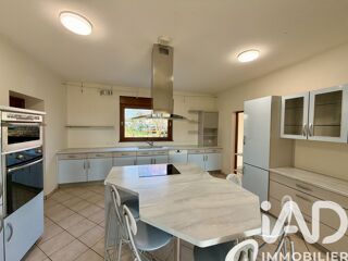  Maison à vendre 8 pièces 231 m²