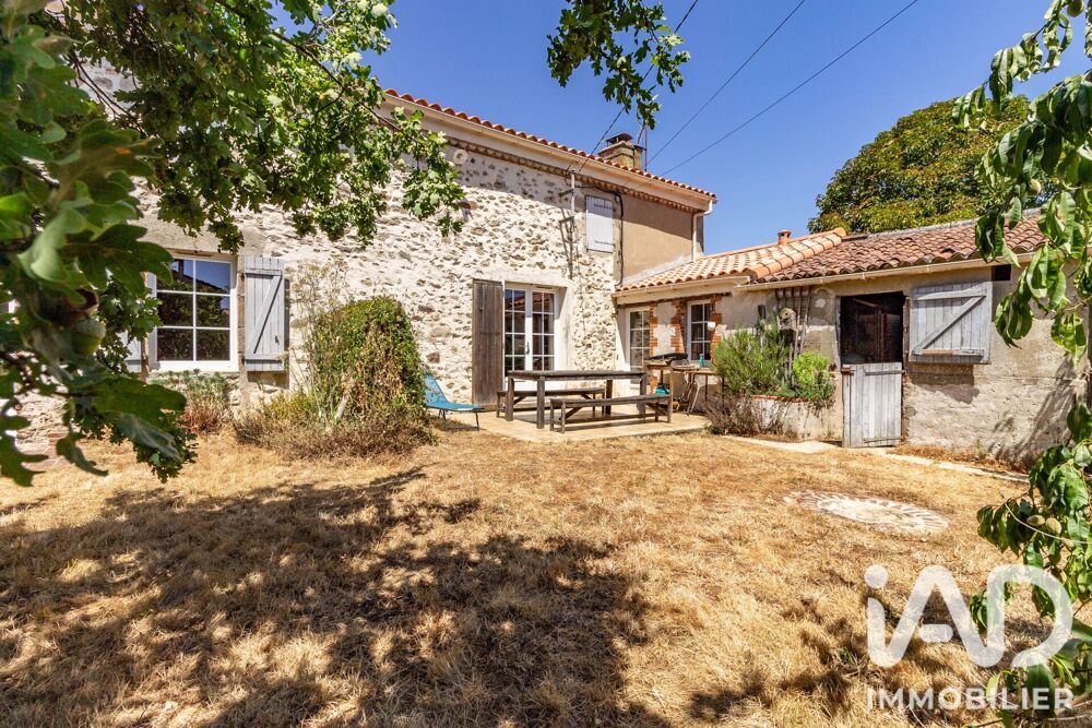 Vente Maison Vente Maison de campagne 8 pièces Aizenay