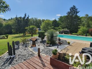 Maison � vendre 8 pi�ces 250 m�
