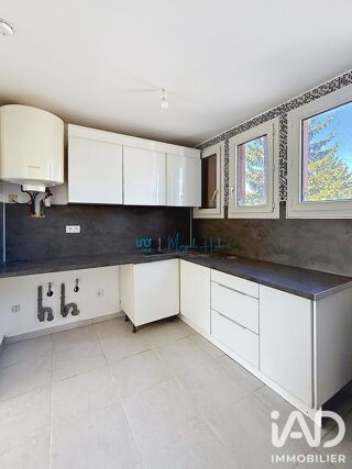  Appartement à louer 4 pièces 61 m²