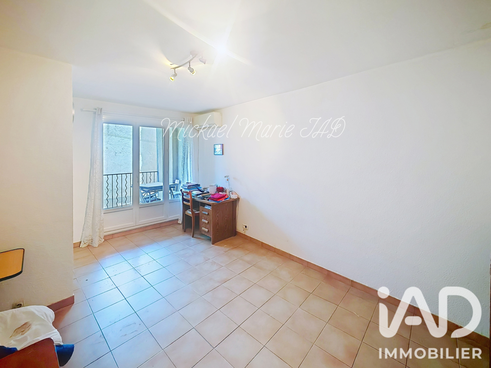 Vente Maison Vente Maison de village 3 pièces Saint-geniès-de-fontedit