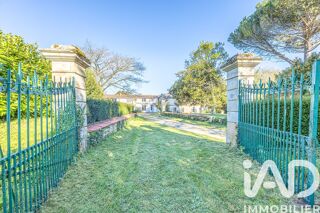  Maison à vendre 12 pièces 427 m²