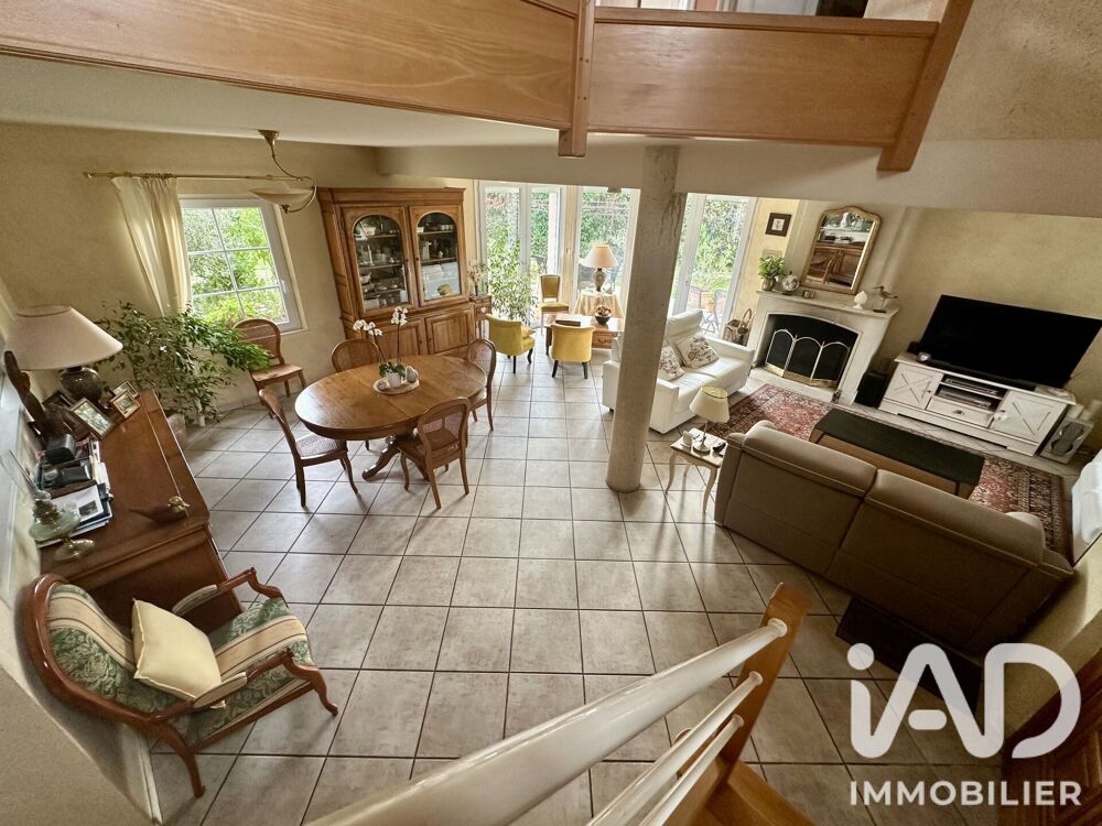 Vente Maison Vente Maison/villa 8 pièces Fontaine-la-guyon