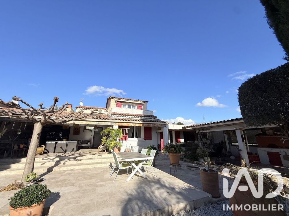 Vente Maison Vente Maison traditionnelle 5 pièces Sanary-sur-mer