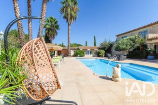  Maison à vendre 8 pièces 264 m²