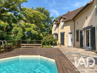  Maison à louer 7 pièces 235 m²
