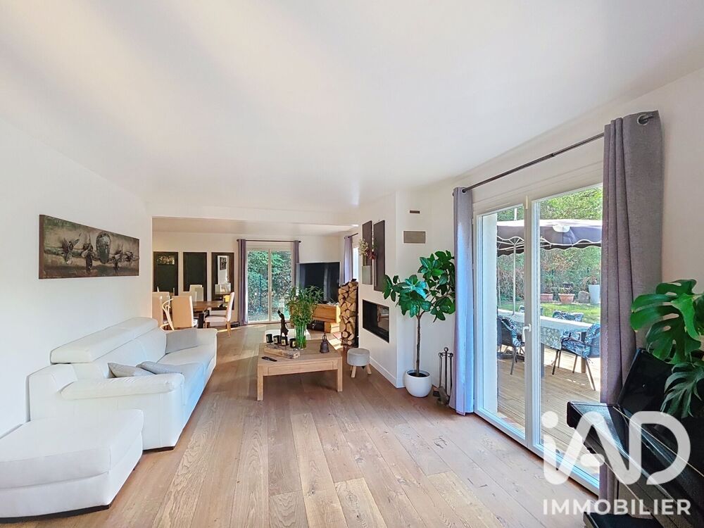 Vente Maison Vente Maison traditionnelle 7 pièces Saint-fargeau-ponthierry