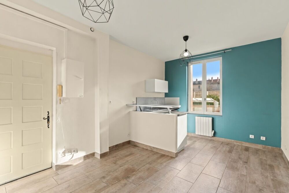 Vente Appartement Lyon 8 - Studio lumineux dans copropriété style Art déco Lyon 8