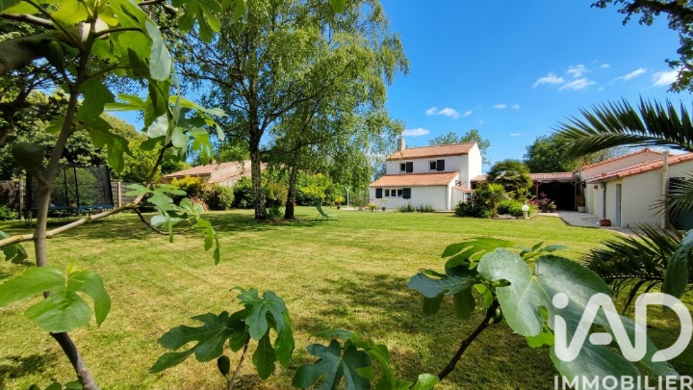 Maison 6 pièces 144 m² · à Le Girouard · 144 m² · 289 500 €