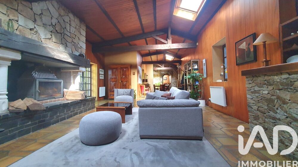 à vendre  Maison Orcines (63870)