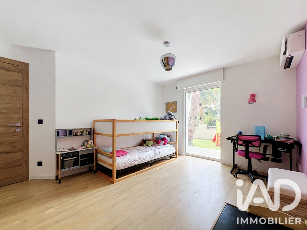à vendre  Maison Roquebrune-sur-Argens (83520)