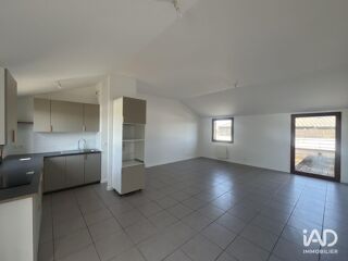  Appartement à louer 4 pièces 92 m²
