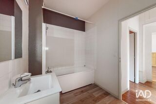 Appartement à louer 3 pièces 71 m²