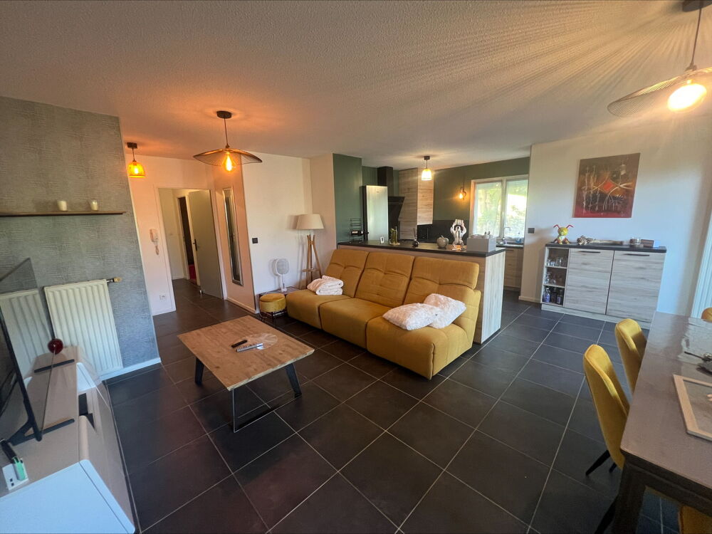 Appartement T4 avec terrasse et jardin