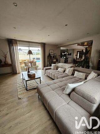 Maison à vendre 8 pièces 215 m²