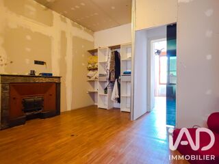  Immeuble à vendre 15 + pièces 228 m²