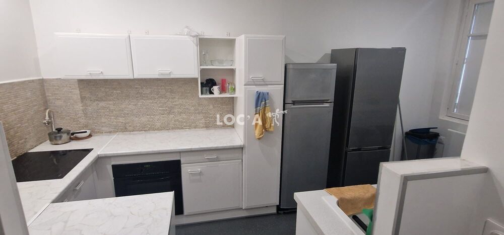550€ CC / Mois PROX PARILLY chambre meublée en colocati....