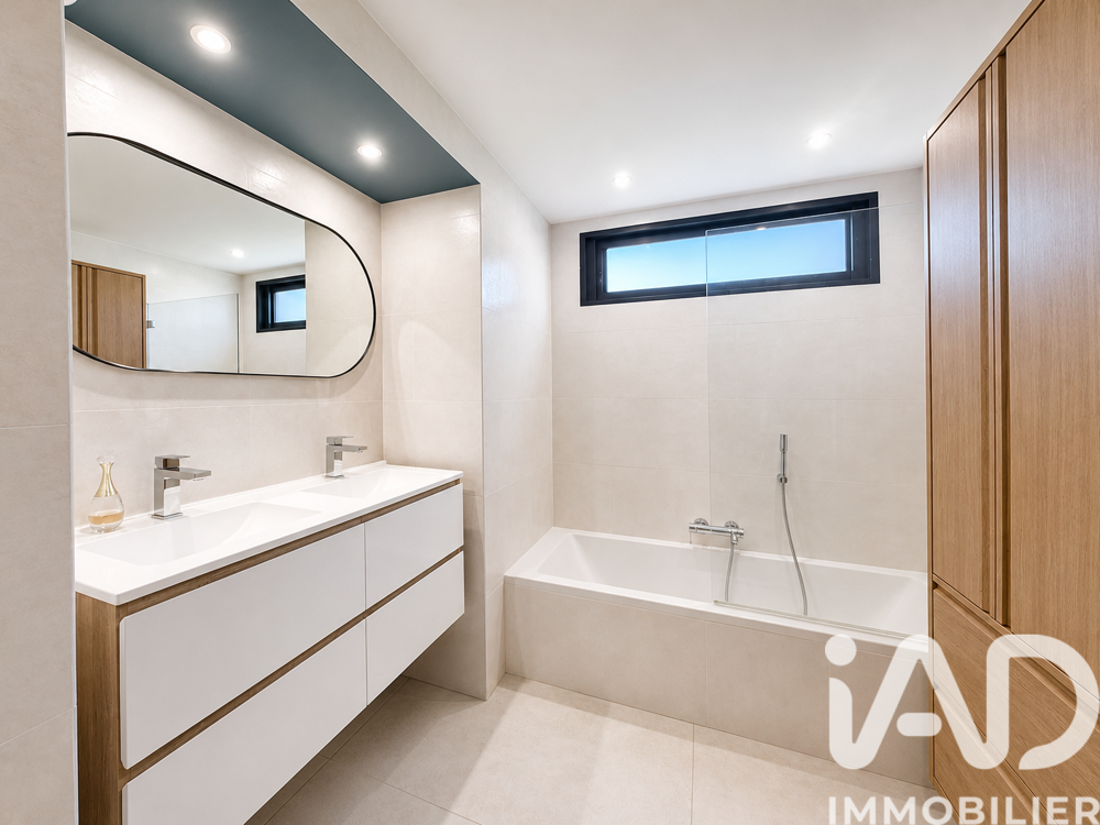 � vendre  Maison Valbonne (06560)