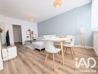  Appartement à louer 2 pièces 54 m²