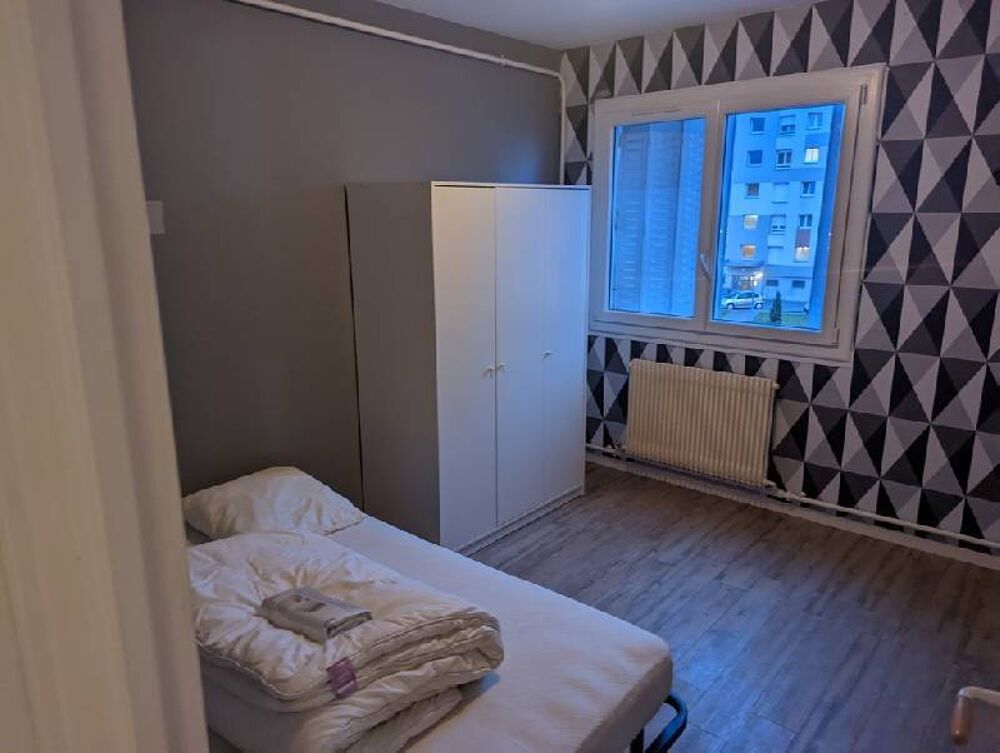 location Chambre - 1 pi�ce(s) - 10 m� Saint-Priest (69800)