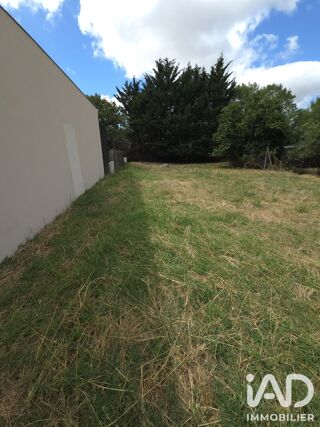  Terrain à vendre 737 m²